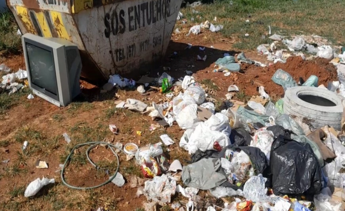 Prefeito Valdecy Costa pede a colaboração da população para não jogar lixo ...