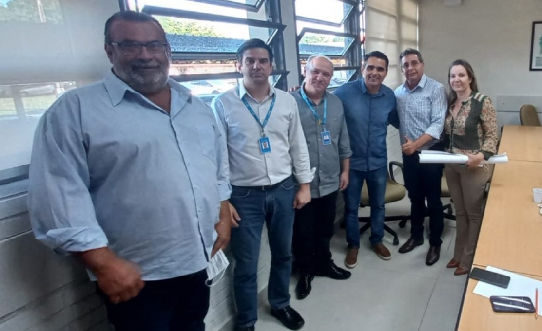 Prefeito Valdecy Costa se reúne com Deputado Herculano Borges na Energisa
