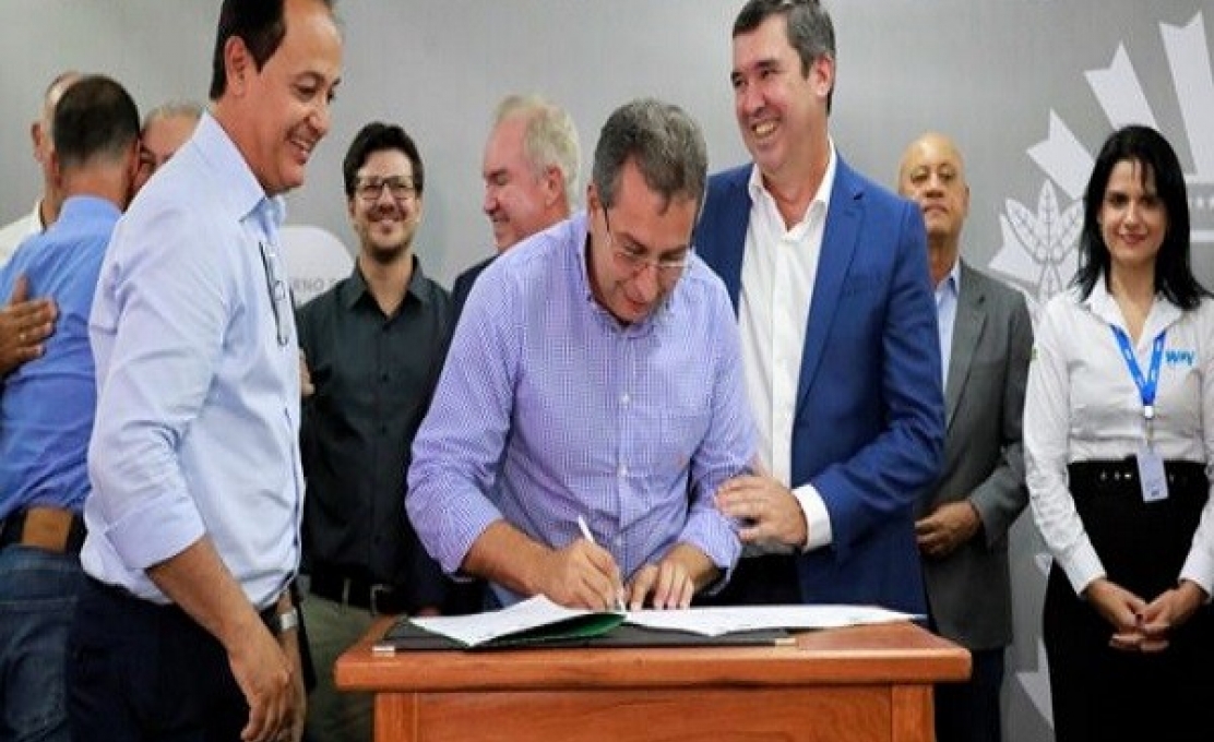 Governo assina contrato de concessão da MS-112 e de trechos da BR-158 e BR-436