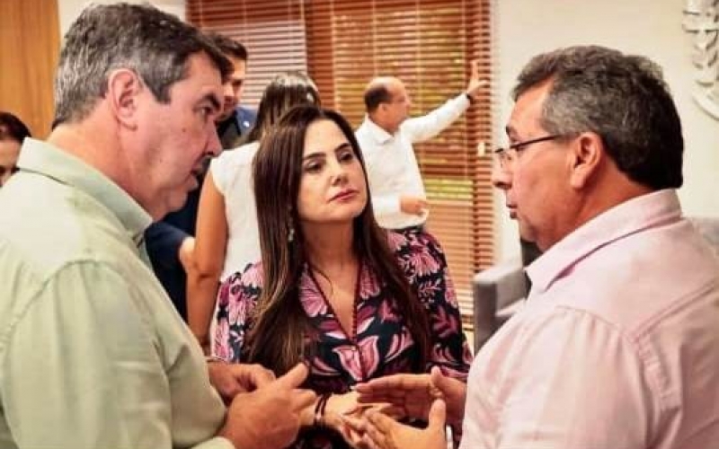 Prefeito Valdecy Costa e vereadores se encontram com o Governador e a Deputada Estadual