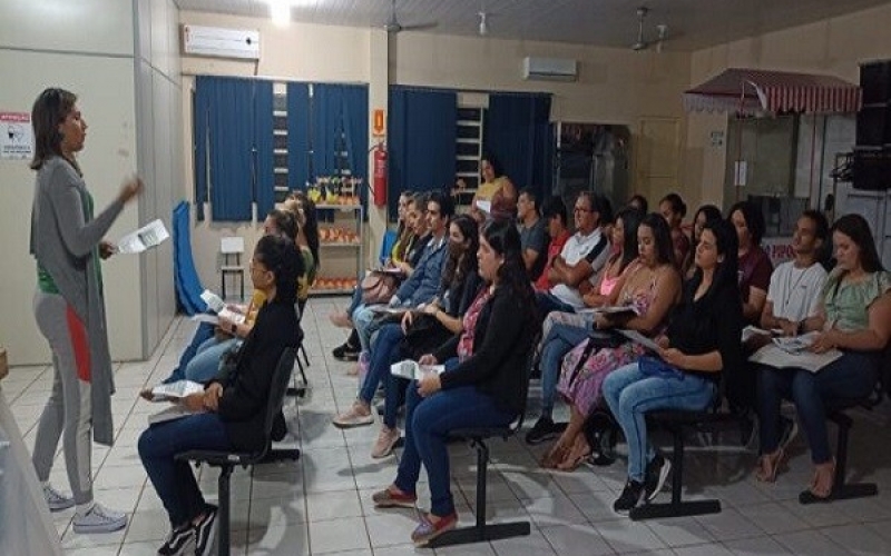 Curso de tendimento ao cliente, que está sendo fornecido pela Casa do Trabalhador de Cassilândia-MS, está sendo um grand