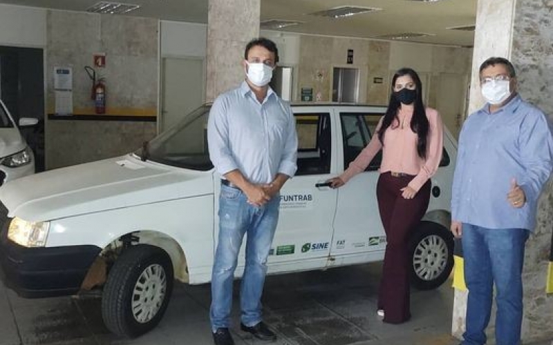 CASA DO TRABALHADOR DE CASSILÂNDIA GANHOU UM CARRO PARA DESENVOLVER OS TRABALHOS NO MUNÍCPIO.