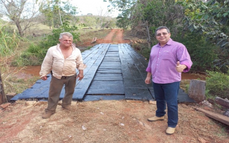 CASSILÂNDIA: AS RECUPERAÇÕES DE ESTRADAS RURAIS E PONTES NÃO PARAM