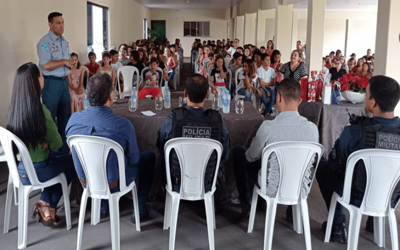 Polícia Militar e Secretaria Municipal realizam Formatura do Programa educacional de Resistência às Drogas – PROERD em C